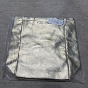 Marc Jacobs Fragrances Large Gold Metallic Holiday Gift Tote NEW Sealed